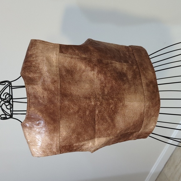 Designer faux vest - Picture 3 of 8